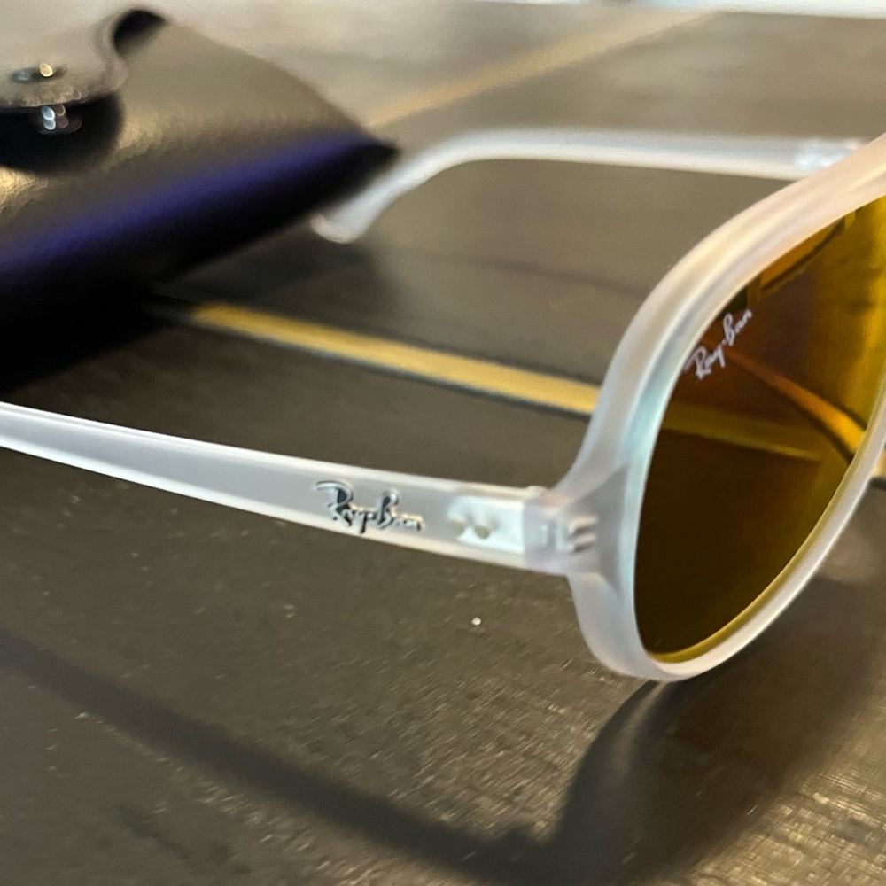 Ray-Ban Aviator Sunglasses with Orange Mirror Lenses - Picture 4 of 5